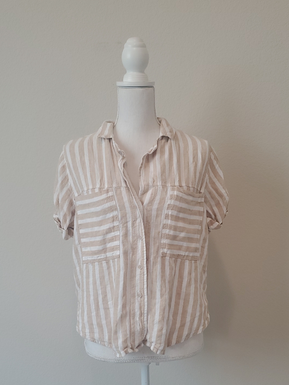Universal Thread  Linen Cream and White Striped Button-Front Women's Shirt